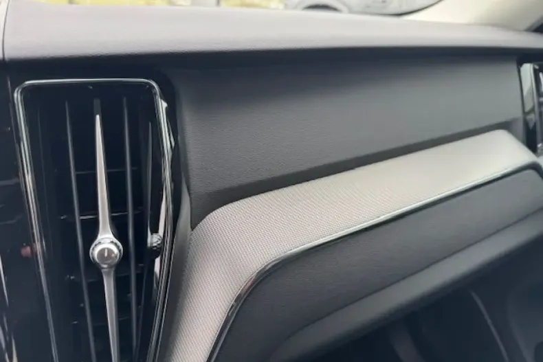 Volvo XC60 din 2024 cu 25.200 km - oferta VOL174427 - foto 13