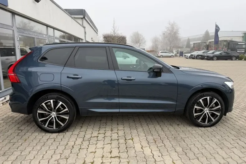 Volvo XC60 din 2022 cu 45.072 km - oferta VOL174436 - foto 4