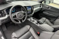 Volvo XC60 din 2022 cu 45.072 km - oferta VOL174436 - foto 7