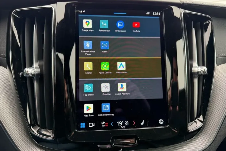 Volvo XC60 din 2022 cu 45.072 km - oferta VOL174436 - foto 9