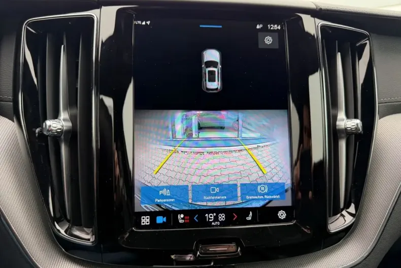 Volvo XC60 din 2022 cu 45.072 km - oferta VOL174436 - foto 10