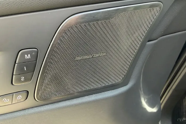 Volvo XC60 din 2023 cu 16.124 km - oferta VOL174443 - foto 13