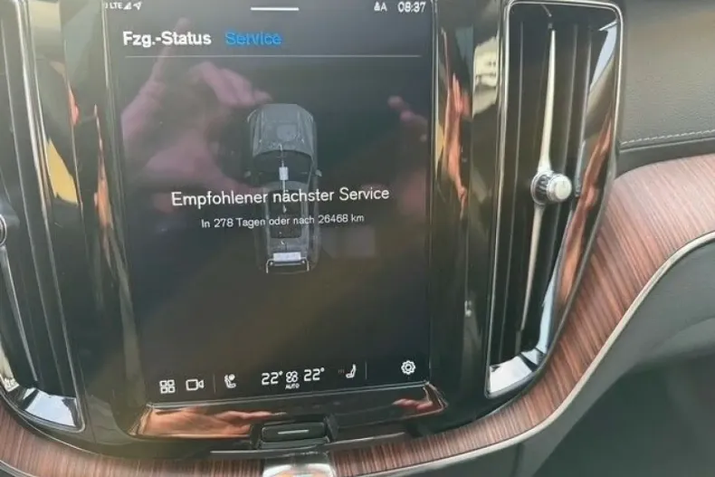 Volvo XC60 din 2022 cu 37.075 km - oferta VOL174447 - foto 14