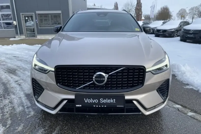 Volvo XC60 din 2023 cu 55.990 km - oferta VOL174448 - foto 8