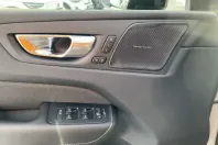 Volvo XC60 din 2023 cu 55.990 km - oferta VOL174448 - foto 13