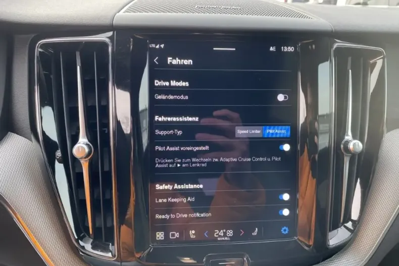 Volvo XC60 din 2023 cu 55.990 km - oferta VOL174448 - foto 20