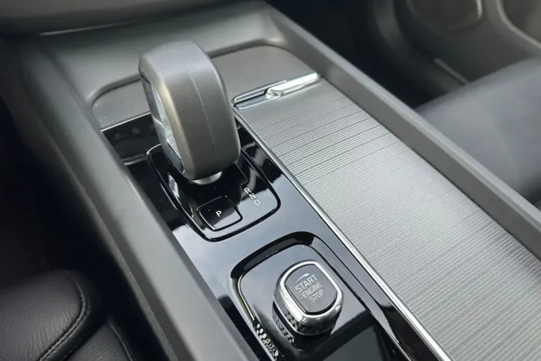 Volvo XC60 din 2022 cu 30.500 km - oferta VOL174449 - foto 15