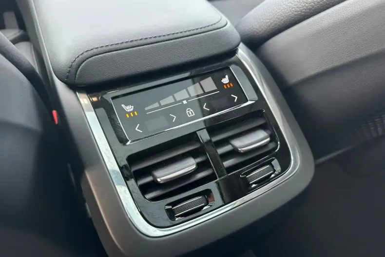 Volvo XC60 din 2022 cu 30.500 km - oferta VOL174449 - foto 18