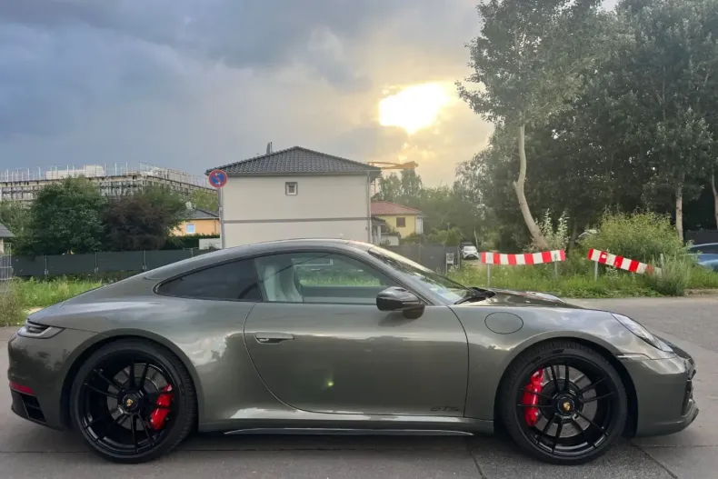 Porsche 992 din 2023 cu 34.000 km - oferta POR174473 - foto 6