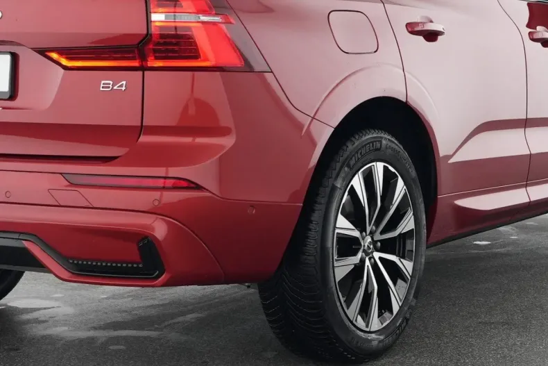 Volvo XC60 din 2023 cu 6.192 km - oferta VOL174477 - foto 11