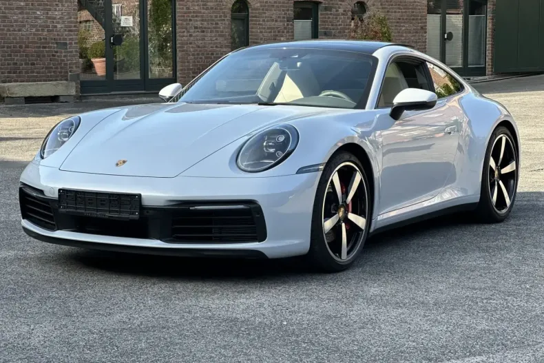 Porsche 992 din 2024 cu 3.150 km - oferta POR174478 - foto 2