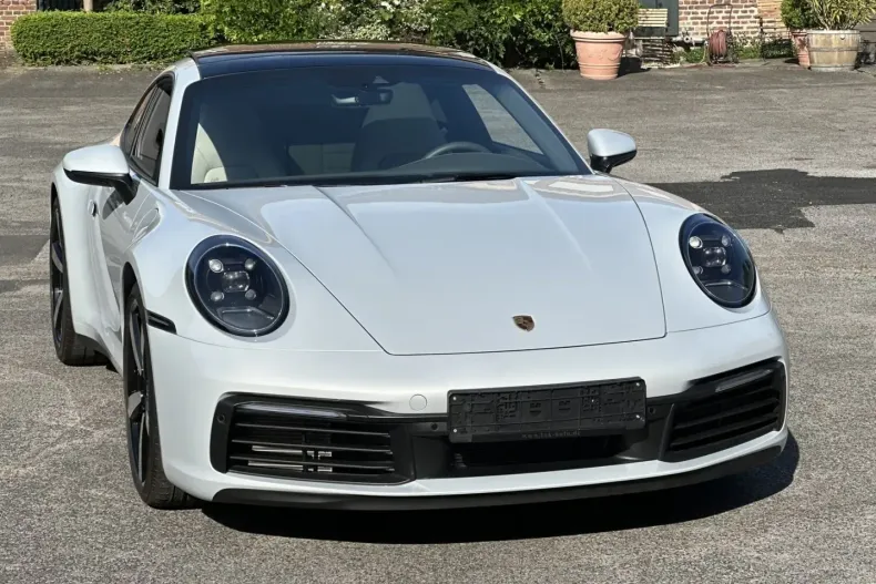 Porsche 992 din 2024 cu 3.150 km - oferta POR174478 - foto 9
