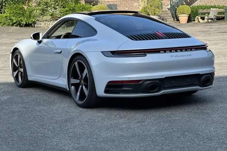 Porsche 992 din 2024 cu 3.150 km - oferta POR174478 - foto 24