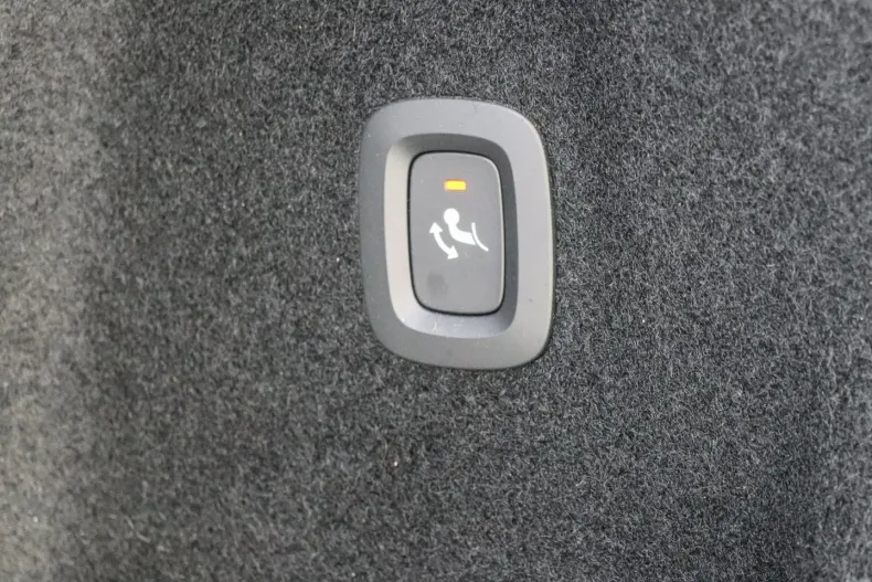 Volvo XC60 din 2024 cu 14.700 km - oferta VOL174479 - foto 15