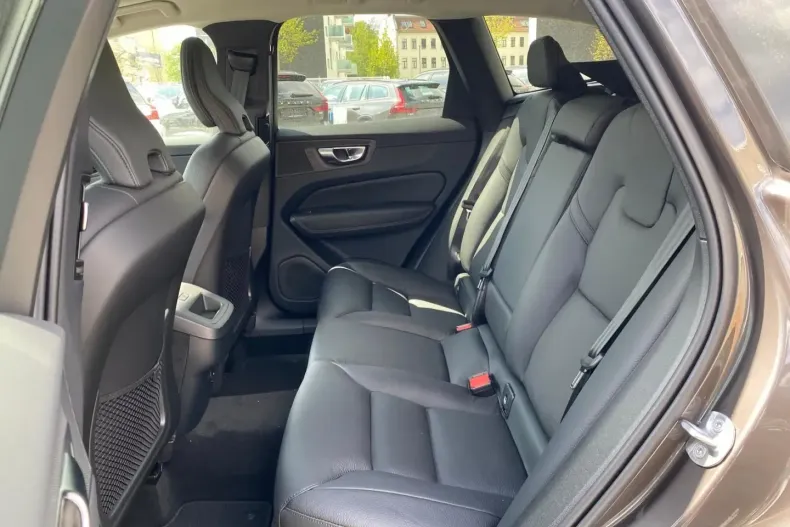 Volvo XC60 din 2023 cu 35.000 km - oferta VOL174480 - foto 11