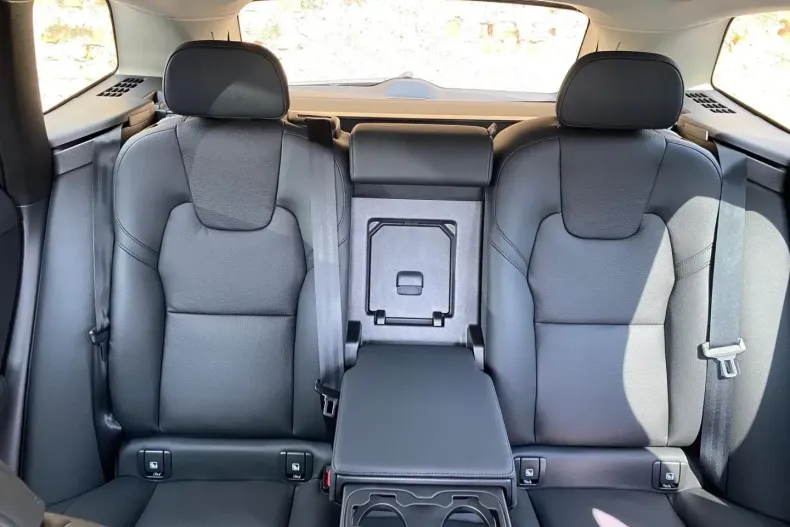 Volvo XC60 din 2023 cu 35.000 km - oferta VOL174480 - foto 19