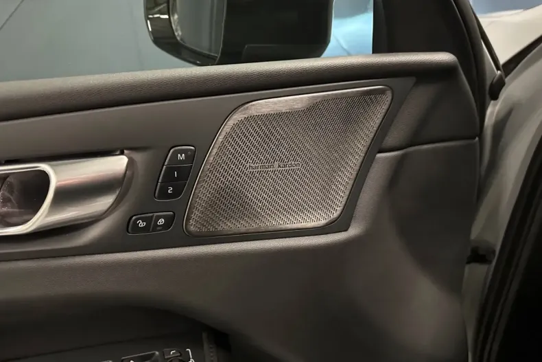 Volvo XC60 din 2023 cu 53.000 km - oferta VOL174485 - foto 14