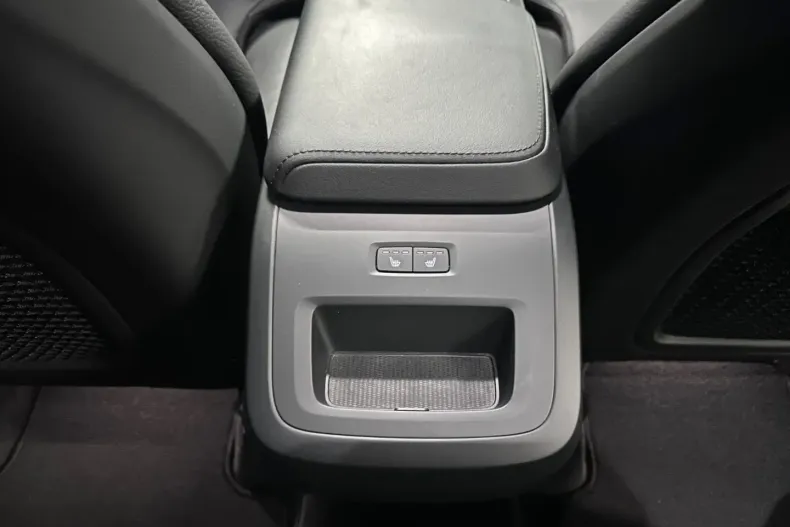 Volvo XC60 din 2023 cu 53.000 km - oferta VOL174485 - foto 25