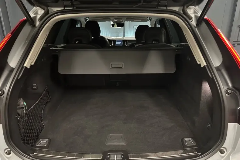 Volvo XC60 din 2023 cu 53.000 km - oferta VOL174485 - foto 26