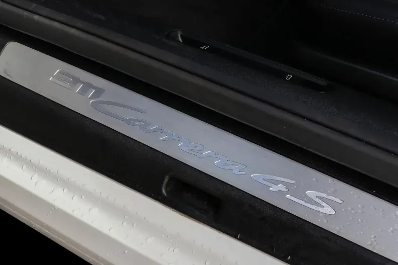 Porsche 992 din 2024 cu 14.800 km - oferta POR174486 - foto 31