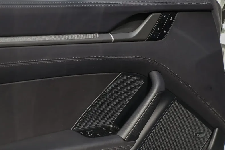 Porsche 992 din 2024 cu 14.800 km - oferta POR174486 - foto 32