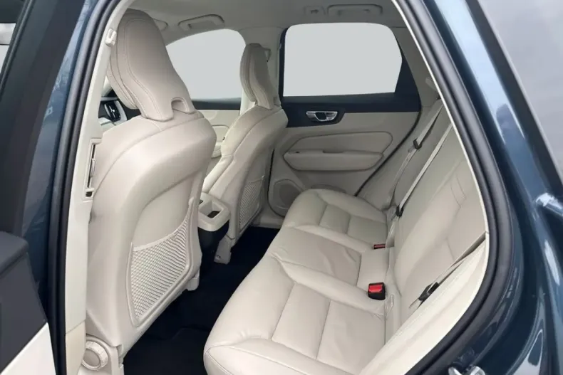 Volvo XC60 din 2024 cu 6.924 km - oferta VOL174497 - foto 10