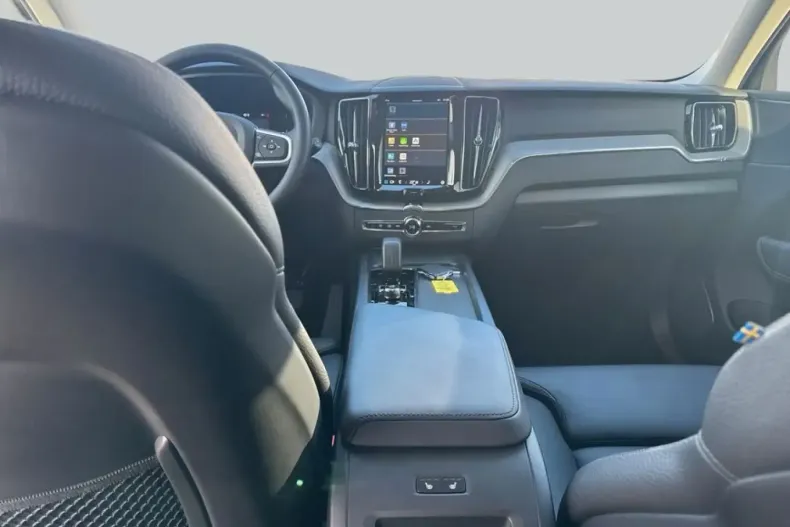 Volvo XC60 din 2024 cu 7.645 km - oferta VOL174501 - foto 11