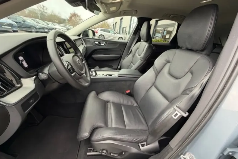 Volvo XC60 din 2023 cu 39.137 km - oferta VOL174509 - foto 6