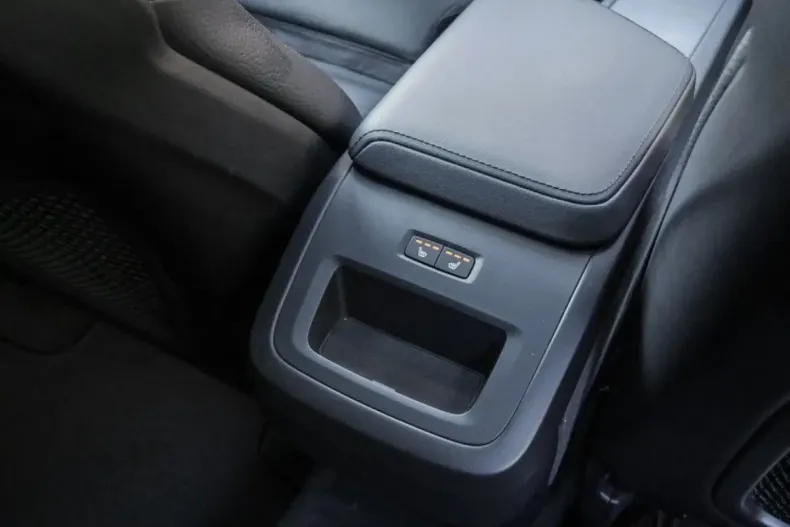 Volvo XC60 din 2023 cu 36.800 km - oferta VOL174510 - foto 8