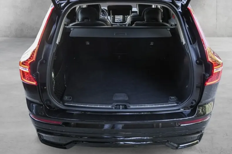 Volvo XC60 din 2023 cu 36.800 km - oferta VOL174510 - foto 9