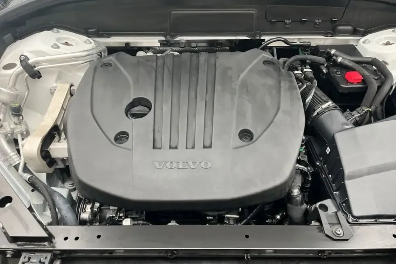 Volvo XC60 din 2024 cu 6.517 km - oferta VOL174511 - foto 8