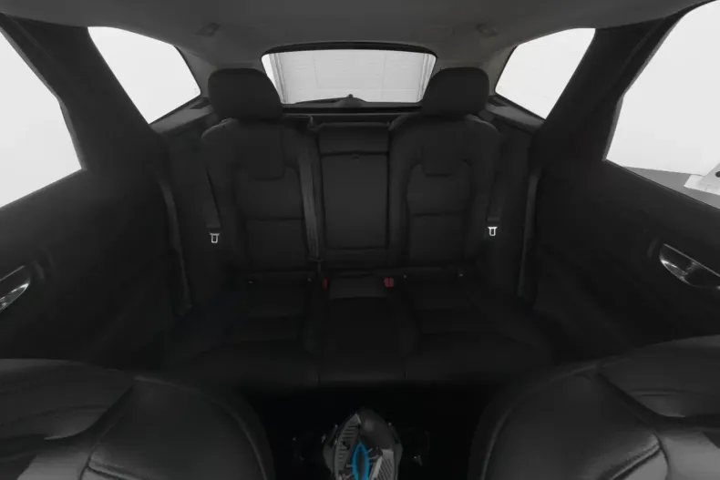 Volvo XC60 din 2023 cu 20.810 km - oferta VOL174518 - foto 5