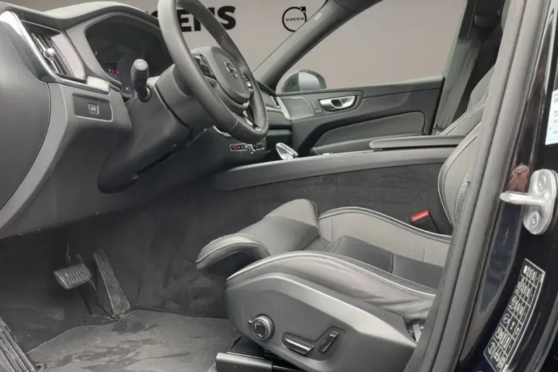 Volvo XC60 din 2023 cu 31.634 km - oferta VOL174519 - foto 7