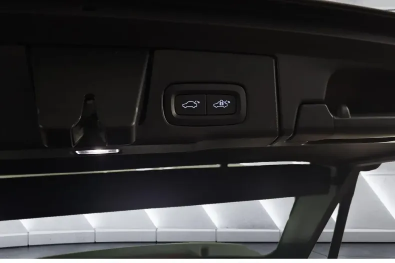 Volvo XC60 din 2023 cu 17.938 km - oferta VOL174520 - foto 16