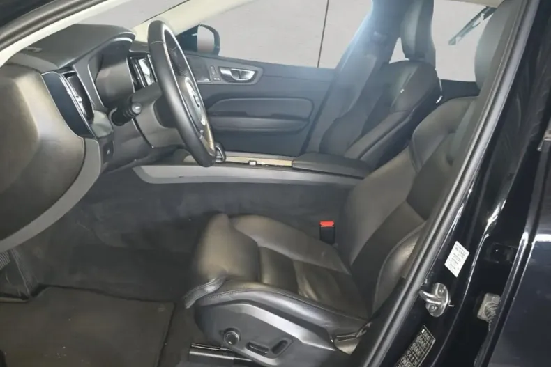 Volvo XC60 din 2023 cu 52.471 km - oferta VOL174521 - foto 7