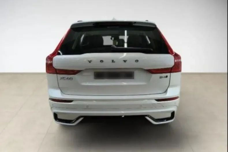 Volvo XC60 din 2023 cu 58.300 km - oferta VOL174522 - foto 3