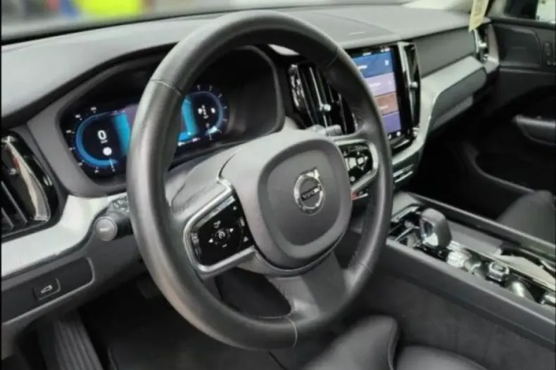 Volvo XC60 din 2023 cu 58.300 km - oferta VOL174522 - foto 7
