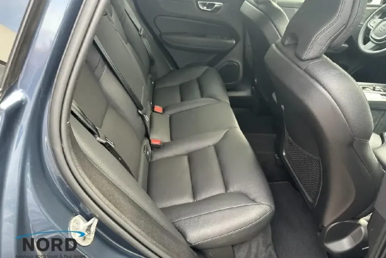 Volvo XC60 din 2022 cu 43.470 km - oferta VOL174524 - foto 15