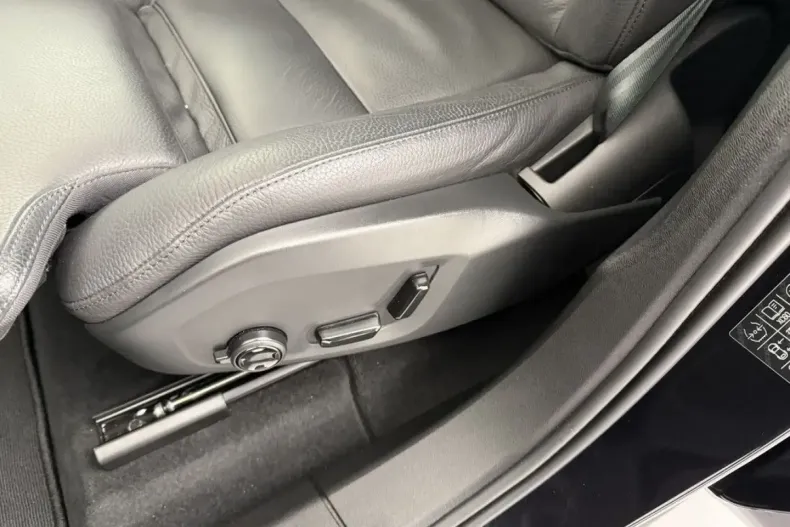 Volvo XC60 din 2023 cu 46.980 km - oferta VOL174525 - foto 15