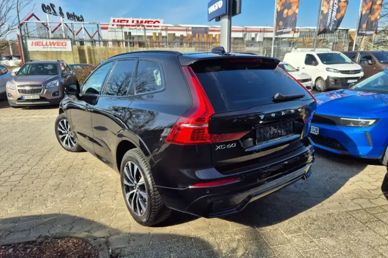 Volvo XC60 din 2023 cu 40.200 km - oferta VOL174528 - foto 4