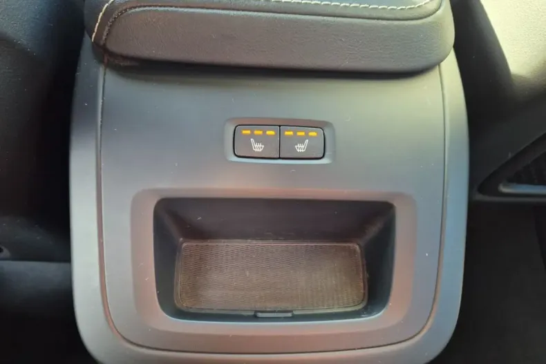 Volvo XC60 din 2023 cu 40.200 km - oferta VOL174528 - foto 14