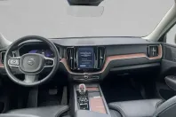 Volvo XC60 din 2022 cu 28.750 km - oferta VOL174529 - foto 4