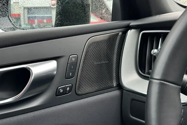 Volvo XC60 din 2023 cu 52.800 km - oferta VOL174531 - foto 6