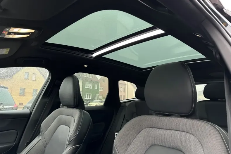 Volvo XC60 din 2023 cu 52.800 km - oferta VOL174531 - foto 16