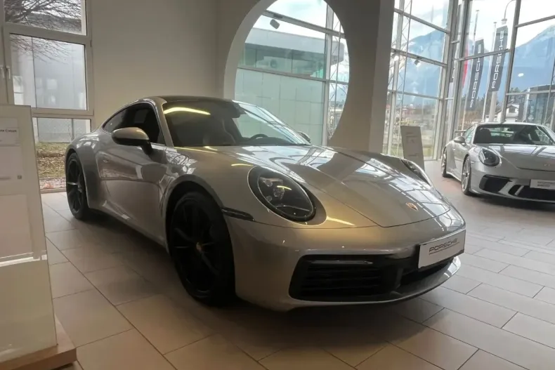 Porsche 992 din 2024 cu 13.250 km - oferta POR174532 - foto 3