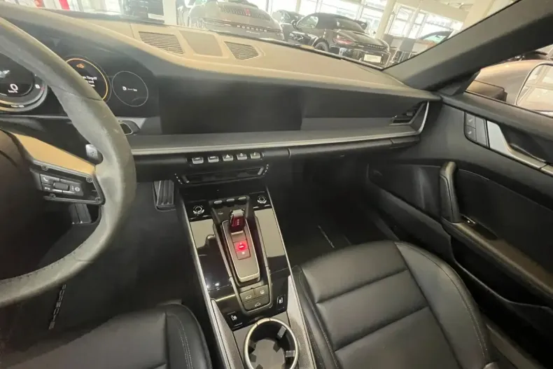 Porsche 992 din 2024 cu 13.250 km - oferta POR174532 - foto 10