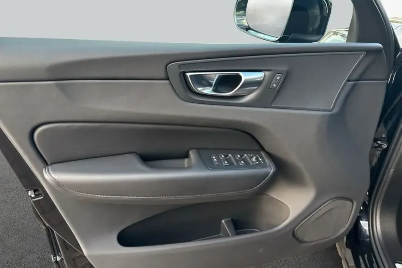 Volvo XC60 din 2024 cu 15.307 km - oferta VOL174534 - foto 15