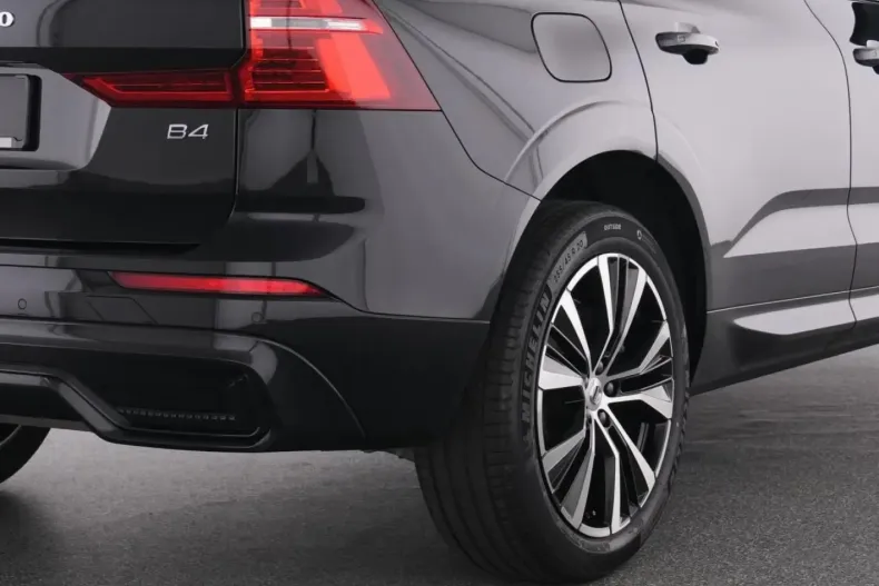 Volvo XC60 din 2023 cu 19.246 km - oferta VOL174535 - foto 9