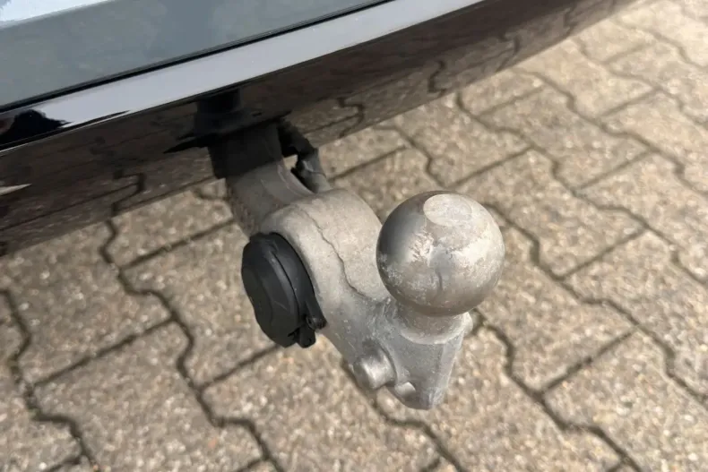 Volvo XC60 din 2022 cu 58.387 km - oferta VOL174538 - foto 7