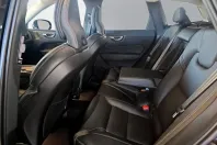 Volvo XC60 din 2023 cu 34.970 km - oferta VOL174540 - foto 8